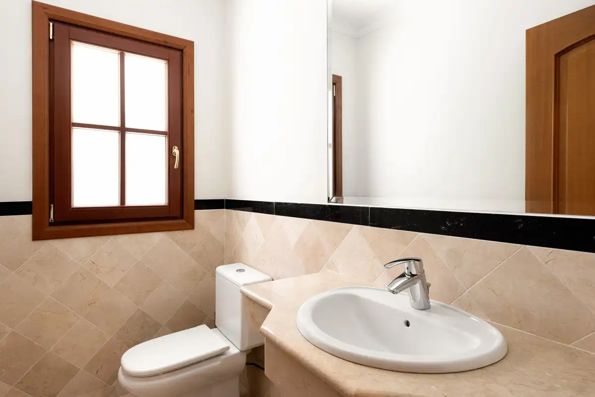 Baño de Terreno en venta en Manilva