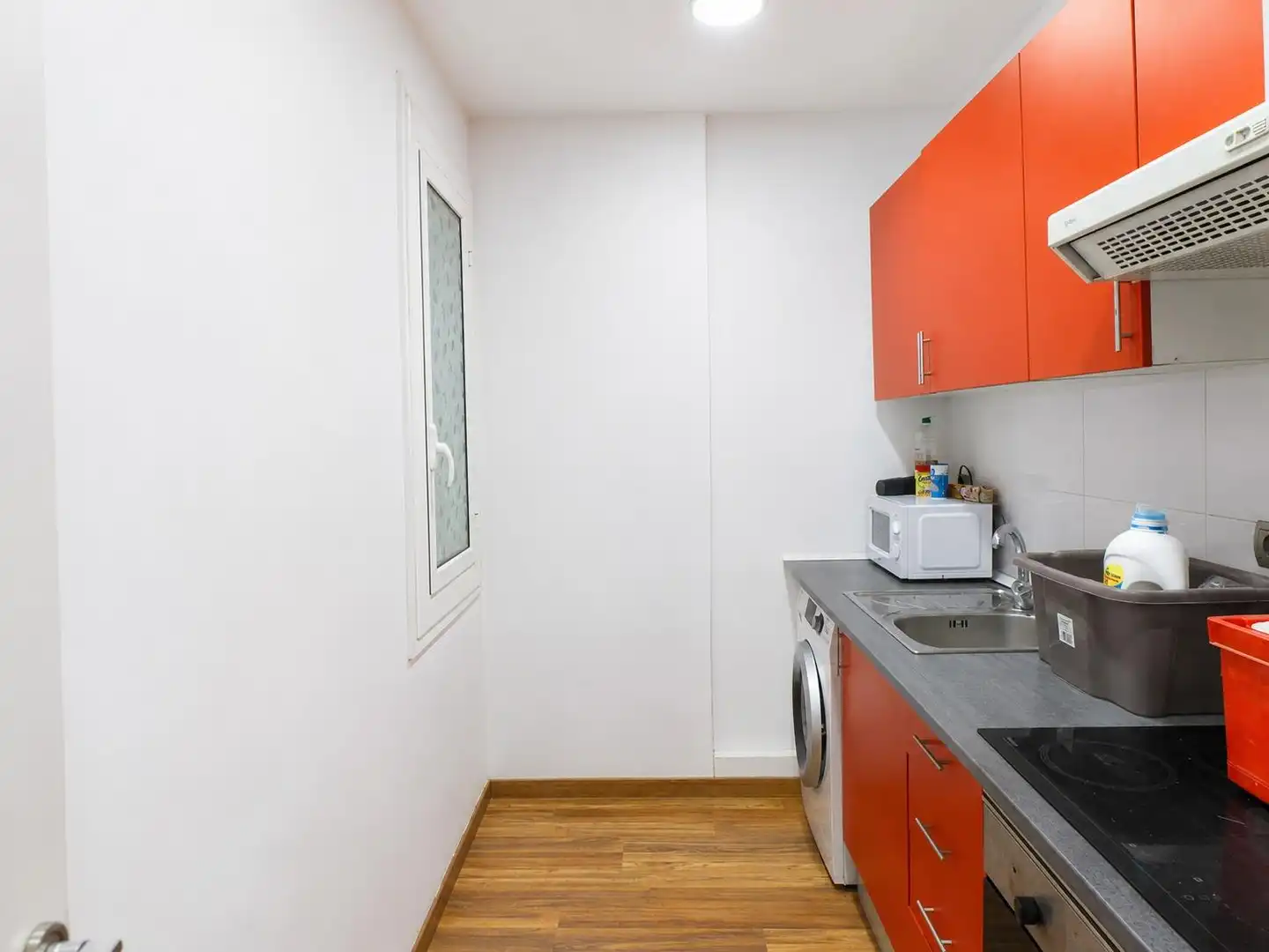 Cuina de Pis en venda en Manresa amb Calefacció, Parquet i Moblat