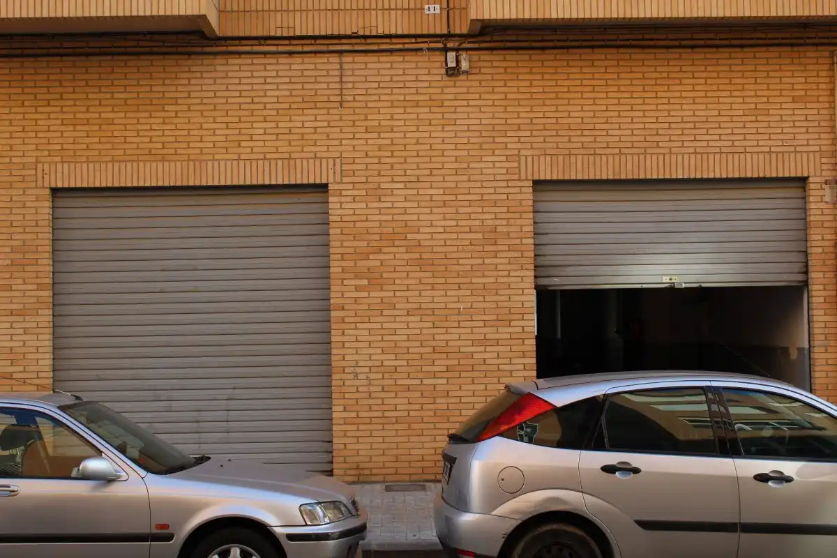 Vista exterior de Local de alquiler en Valencia