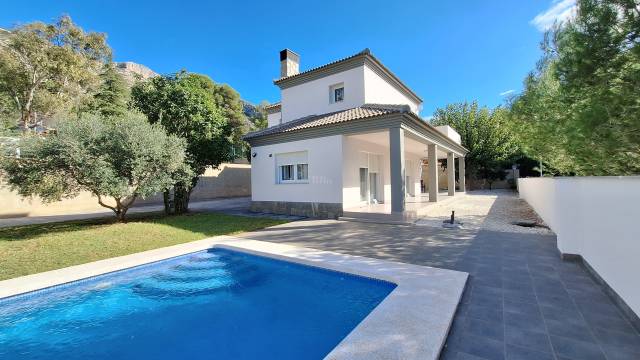Casa-chalet en Venta en Calle L'esparterola en Barx
