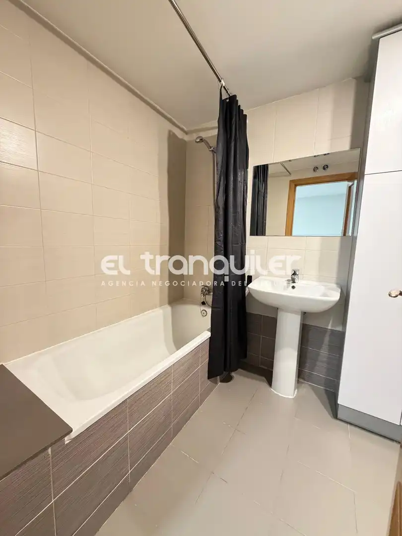 Badezimmer von Wohnung zur Miete in Tenería I – La Tenería II