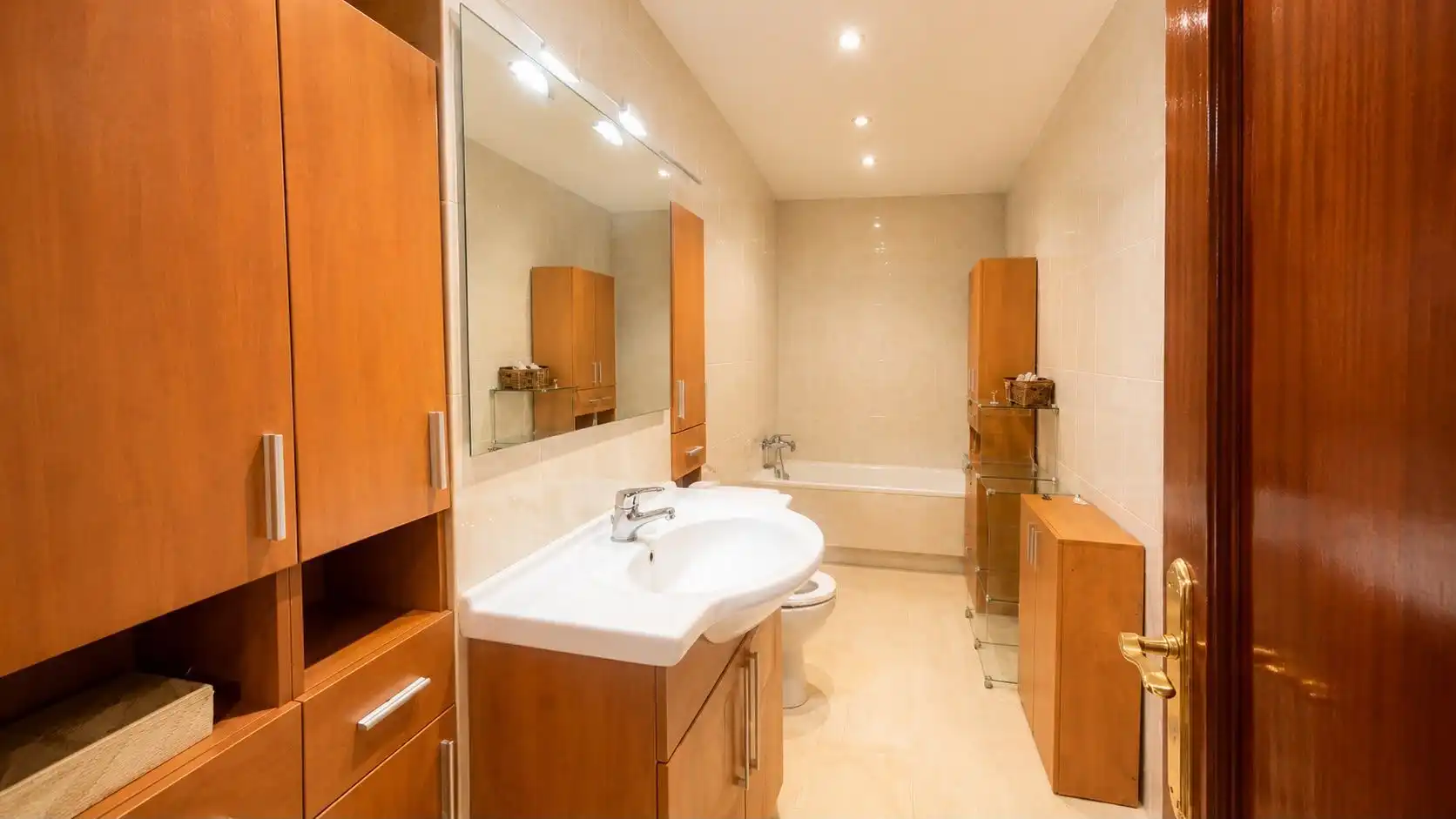 Baño de Piso en venta en Barakaldo  con Calefacción, Terraza y Trastero
