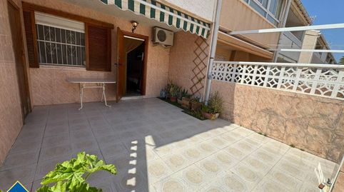 Bungalow con terraza, en la provincia de Alicante, en la ciudad de Torrevieja, en la zona de Playa de los Náufragos. 3 habitacione, imatge 2