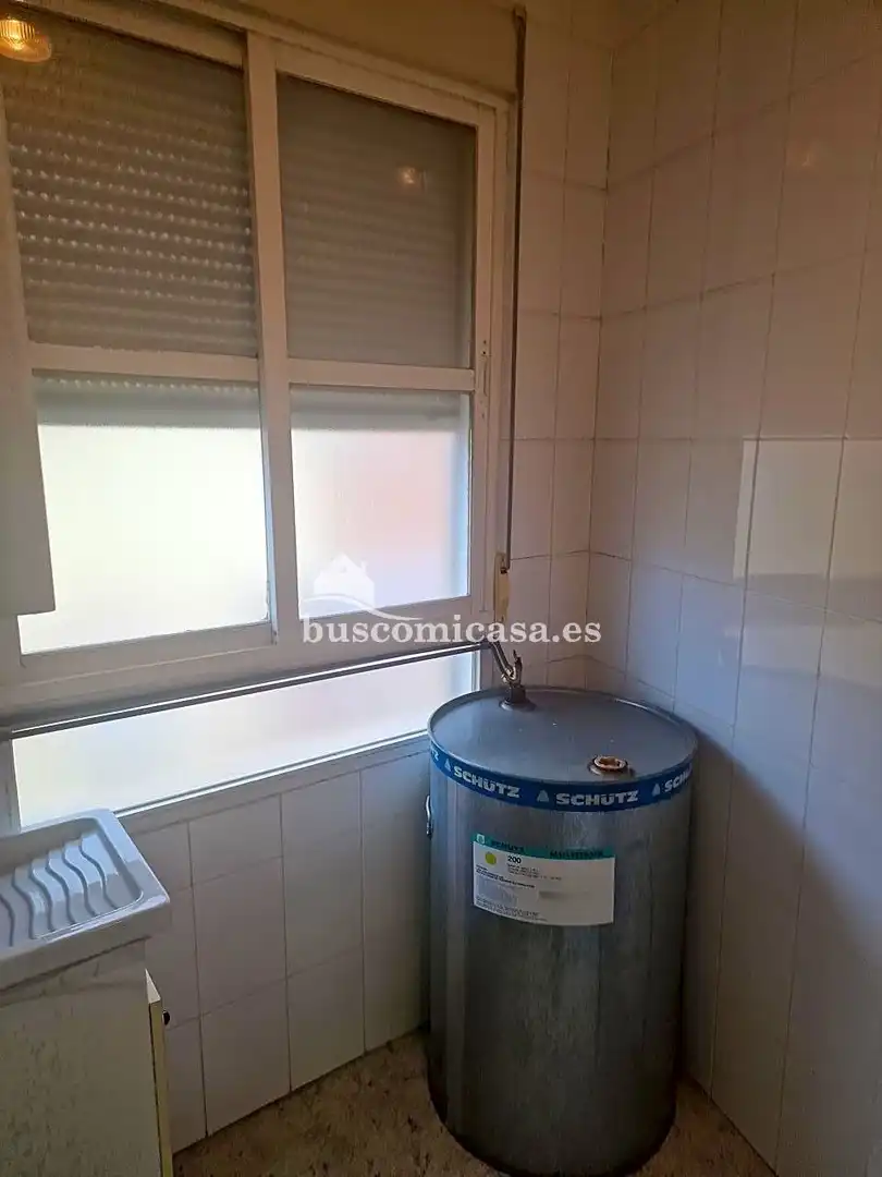 Baño de Piso en venta en Los Villares con Calefacción, Amueblado y Balcón