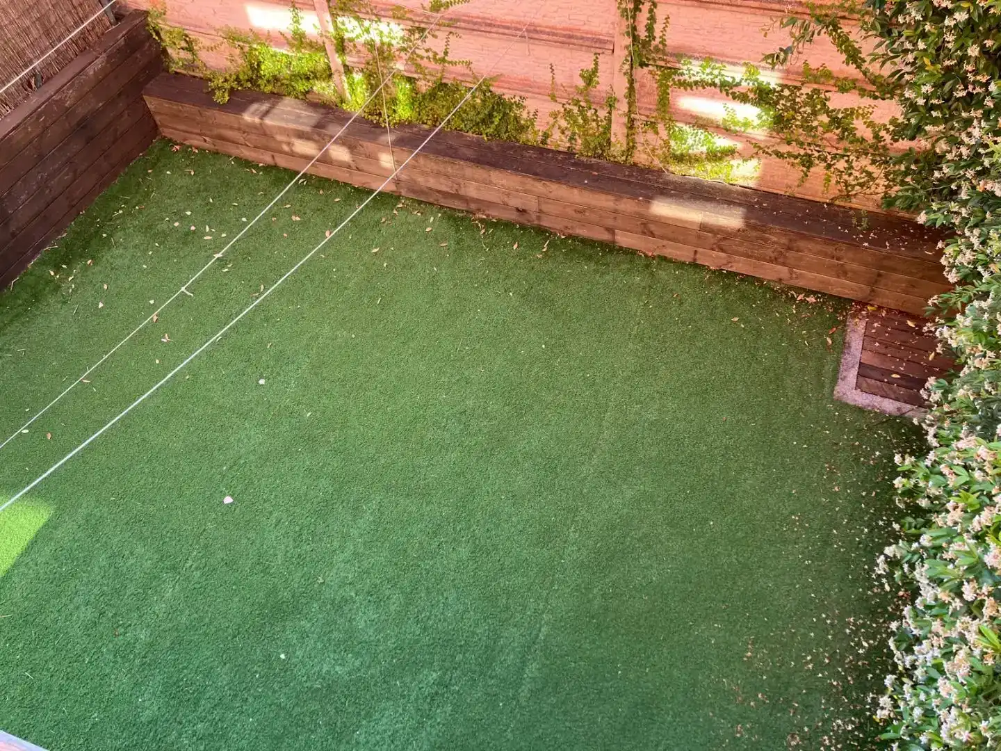 Jardí de Pis de lloguer en Nigrán amb Jardí privat, Parquet i Moblat