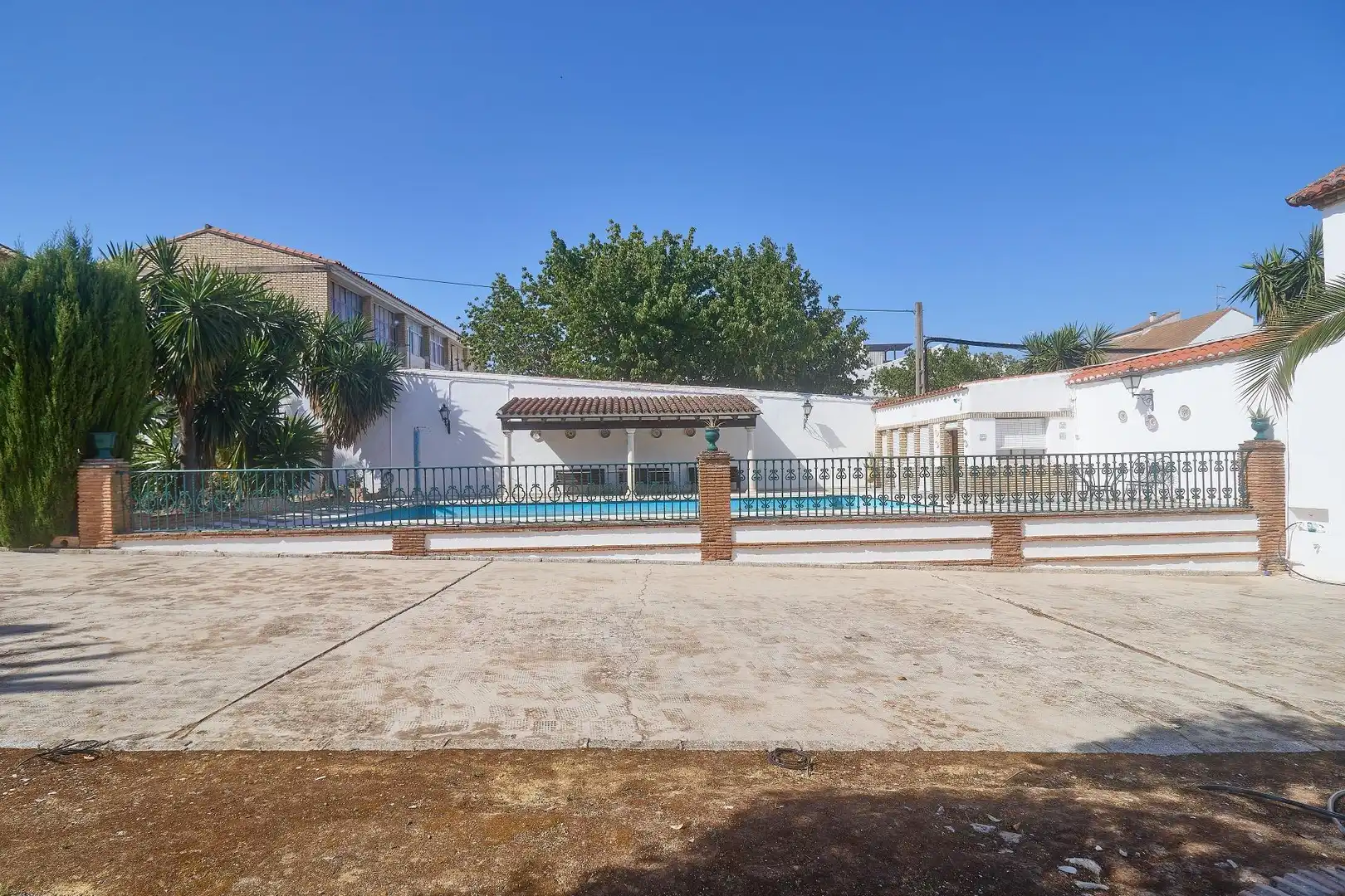 Piscina de Nave industrial en venta en Aguilar de la Frontera