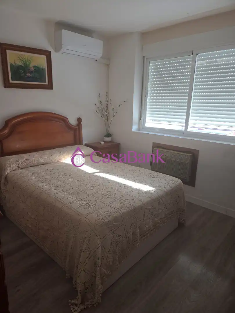 Bedroom of Flat for sale in Córdoba  with Air Conditioner and Furnished