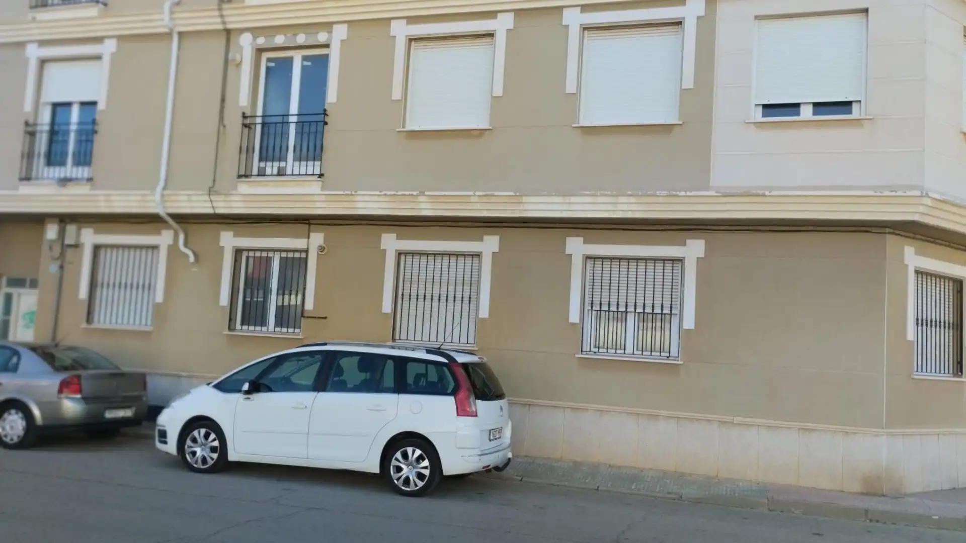 Vista exterior de Edifici en venda en Pedro Muñoz