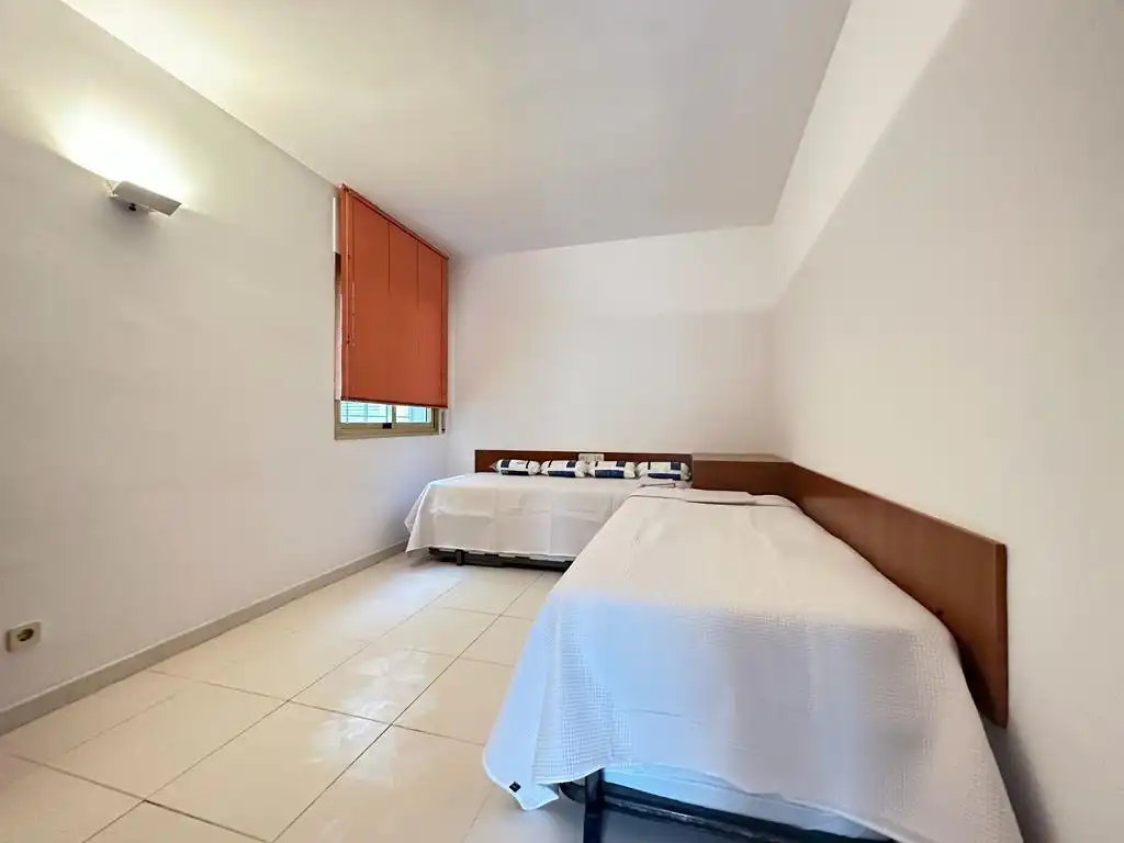 Habitación de Apartamento de alquiler en Tossa de Mar con Aire acondicionado, Jardín privado y Terraza