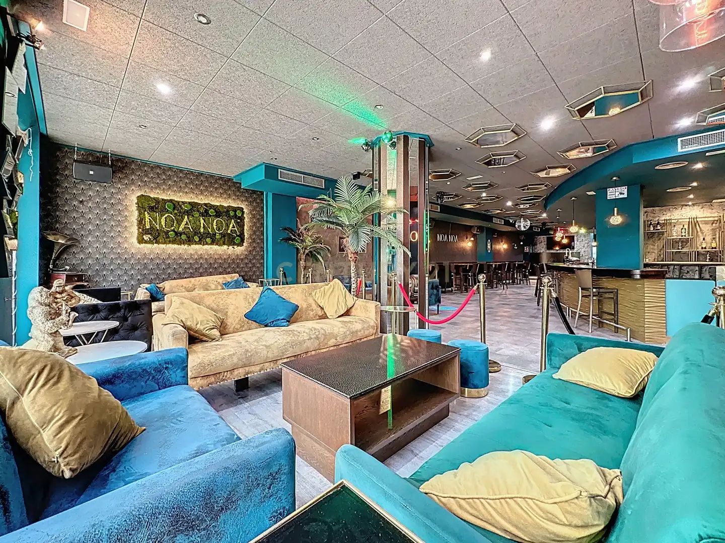 Commercial properties for sale in Torrevieja  with Air Conditioner