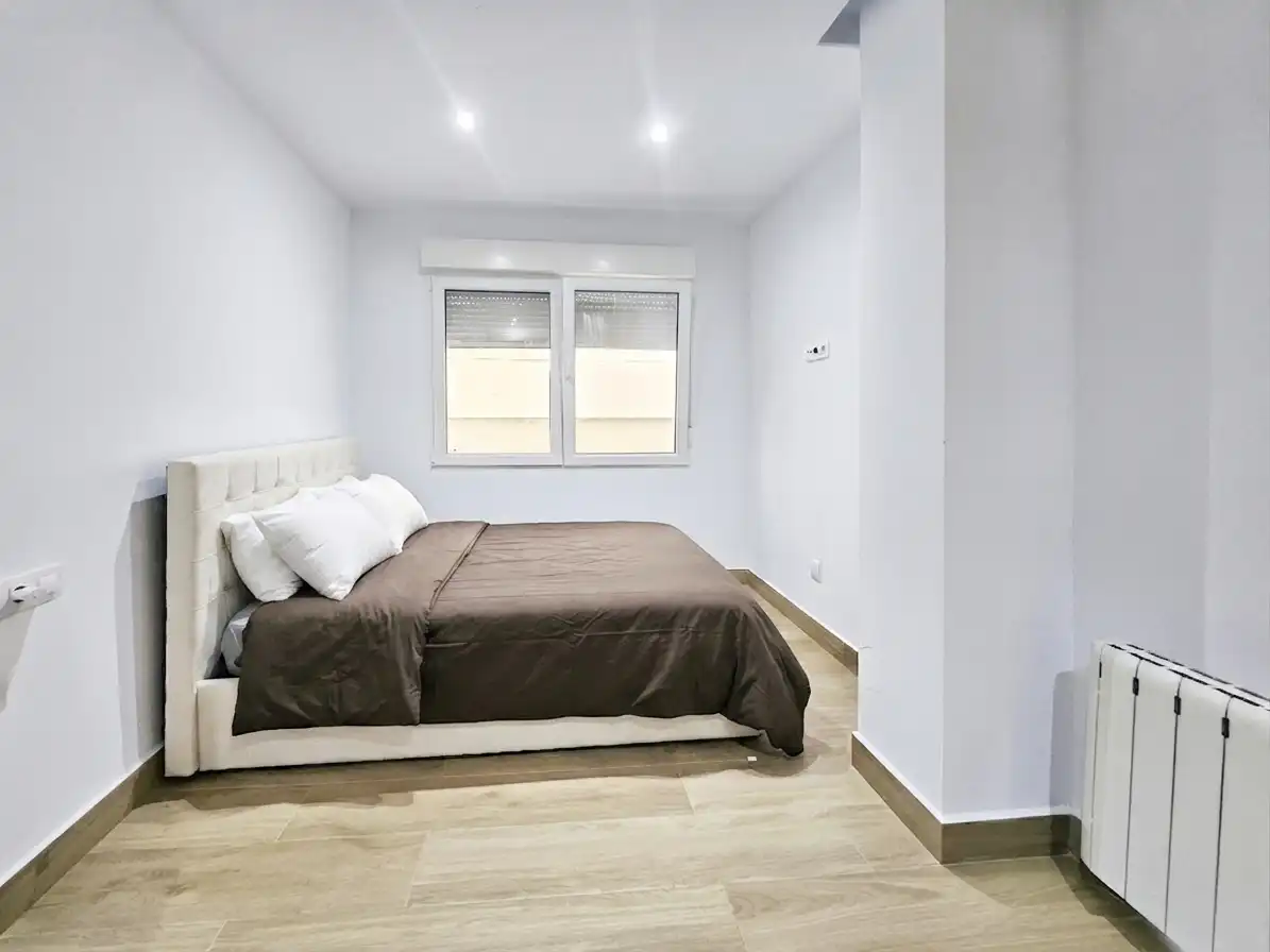 Habitación de Planta baja en venta en A Coruña Capital  con Calefacción, Amueblado y Horno