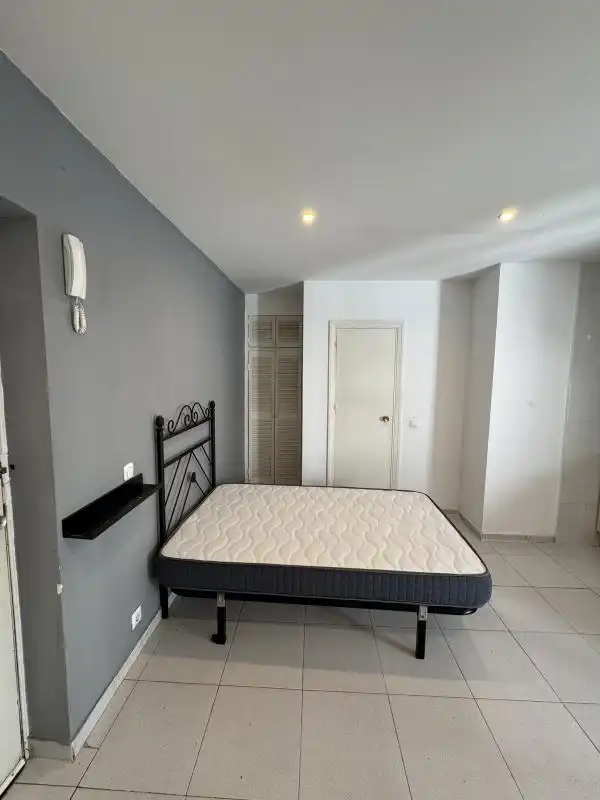 Bedroom of Study for rent in Madrid  with Heating and Furnished