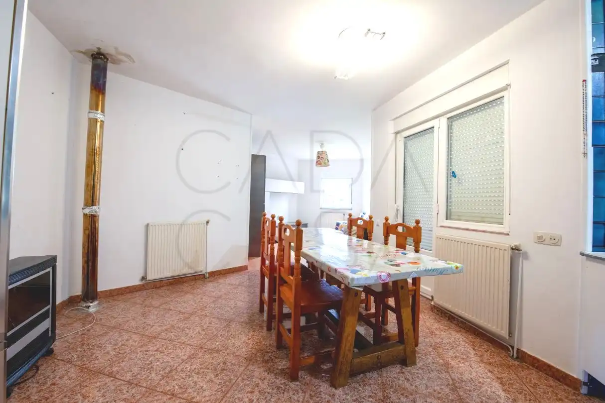 Comedor de Casa o chalet en venta en Santa Cruz de Bezana con Calefacción, Jardín privado y Terraza