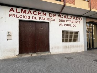 Locale commerciale in affitto a Carretera Estación