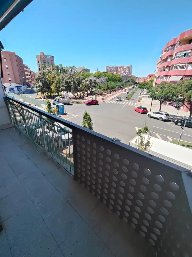 Terrasse von Wohnung zum Verkauf in Alicante / Alacant mit Klimaanlage, Parkett und Terrasse