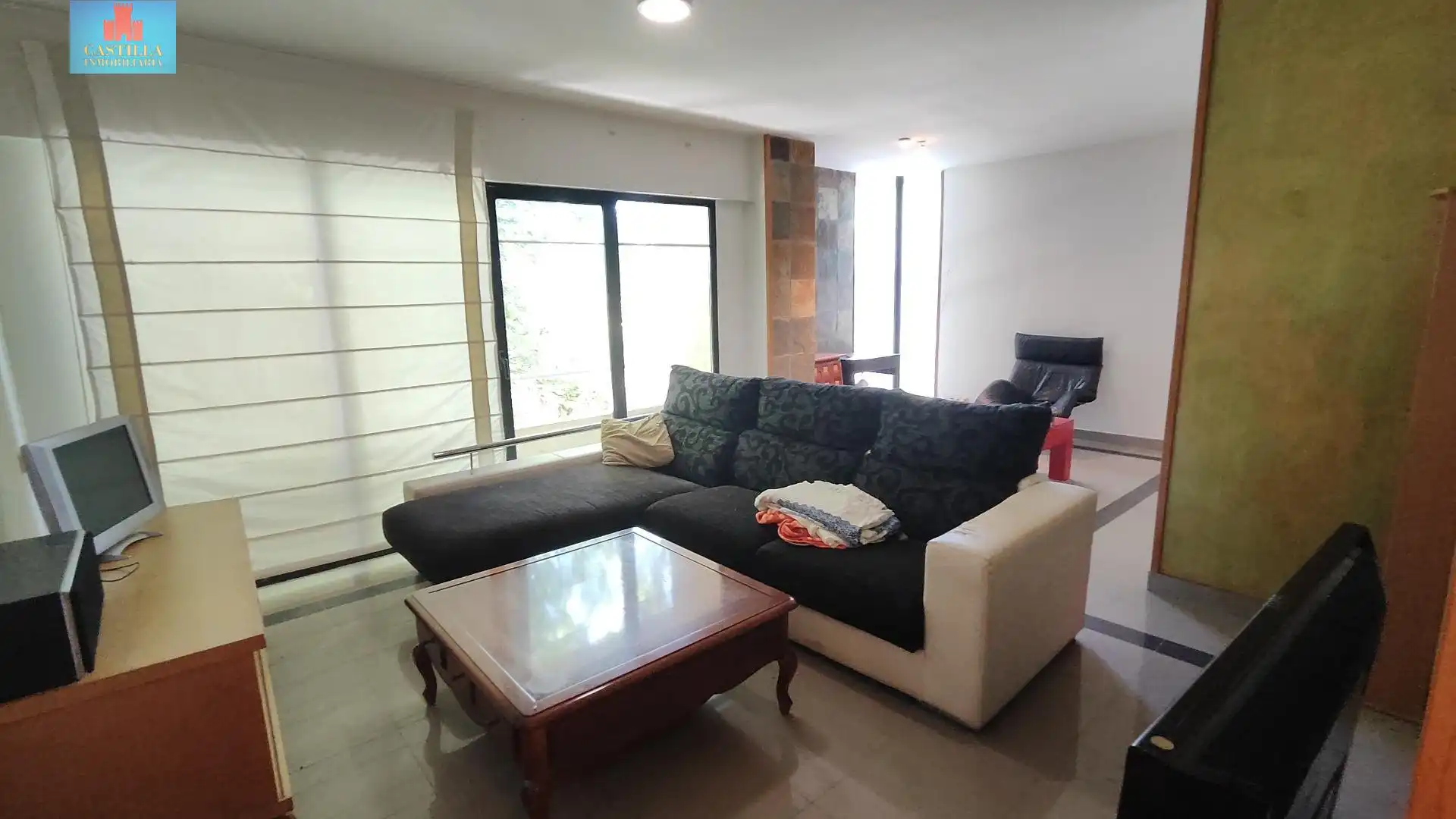 Sala de estar de Finca rústica en venta en Muñopepe con Calefacción, Jardín privado y Trastero
