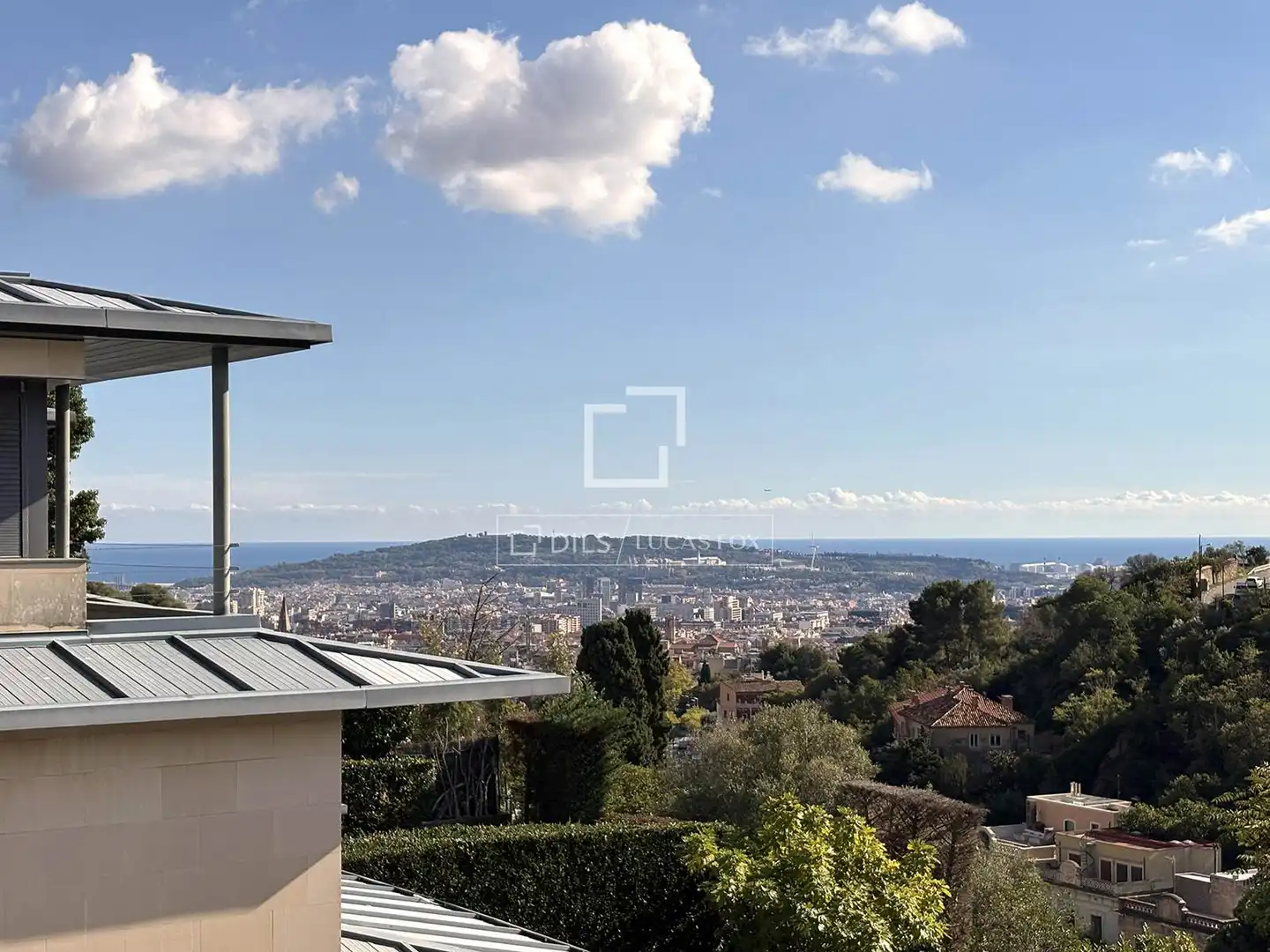 Vista exterior de Casa o chalet en venta en Barcelona con Aire acondicionado, Calefacción y Jardín privado