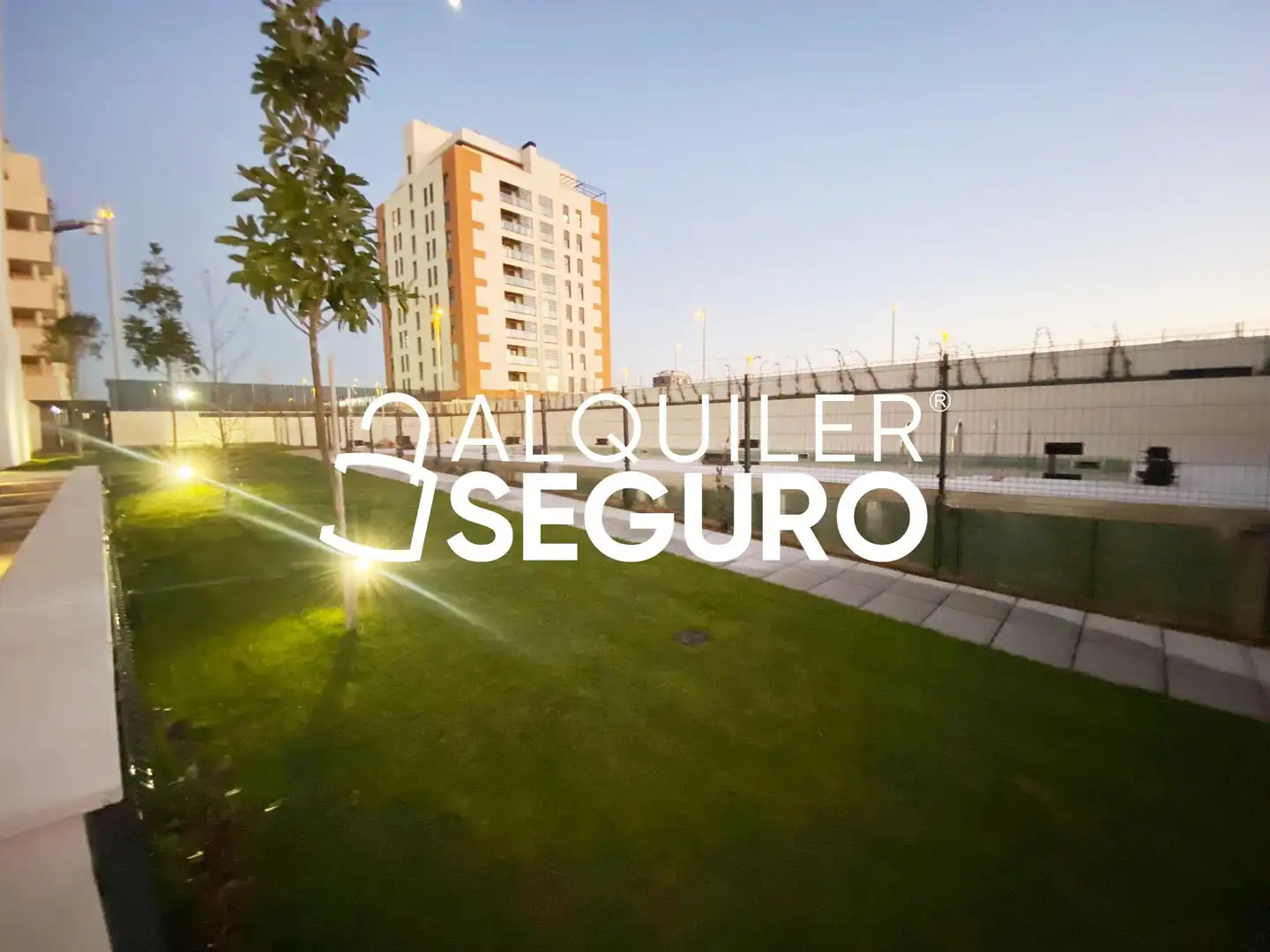 Exterior view of Flat for rent in Madrid  with Air Conditioner, Heating and Terrace