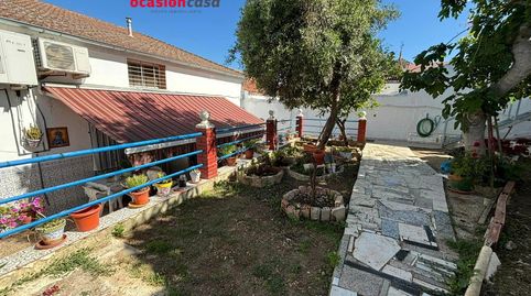 CASA CON COCHERA Y TEJADO NUEVO A LA VENTA