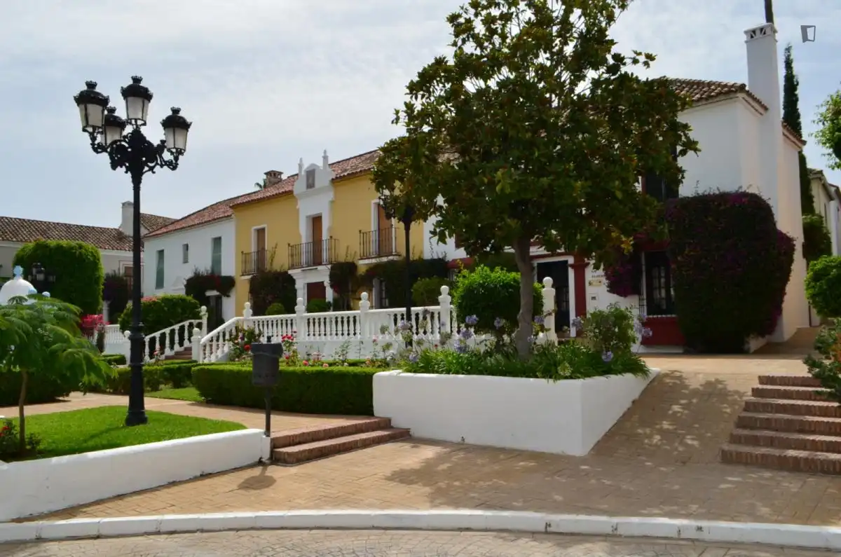 Casa o xalet de lloguer a Guadalmina Baja
