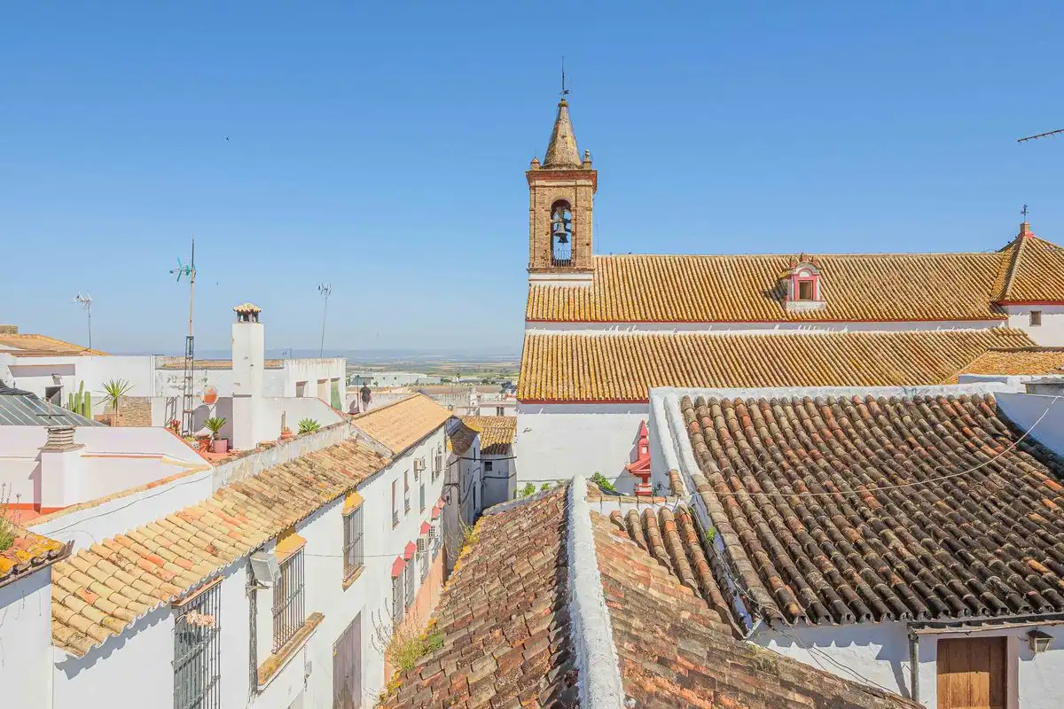 Casa adosada en venda a C. San Teodomiro, Carmona