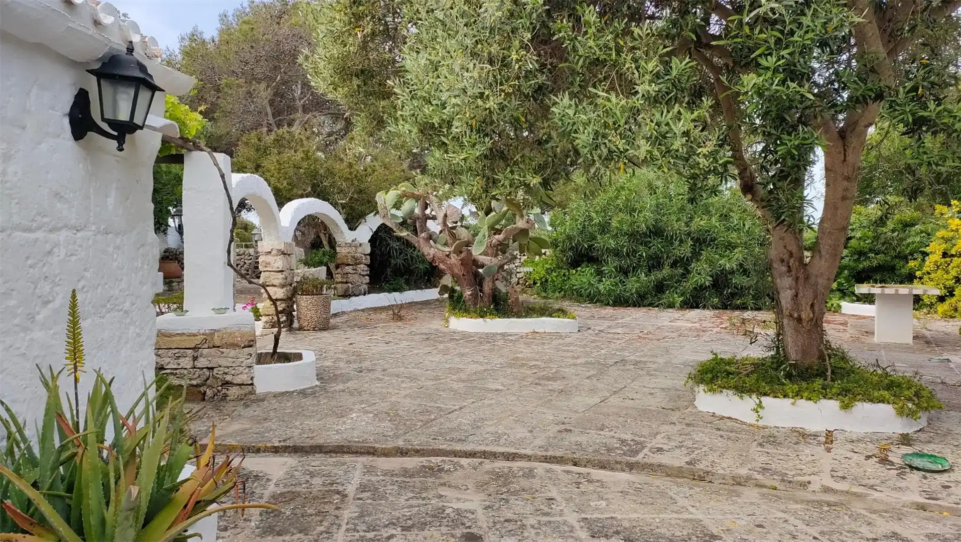 Garten von Geschaftsraum zur Miete in Ferreries mit Möbliert