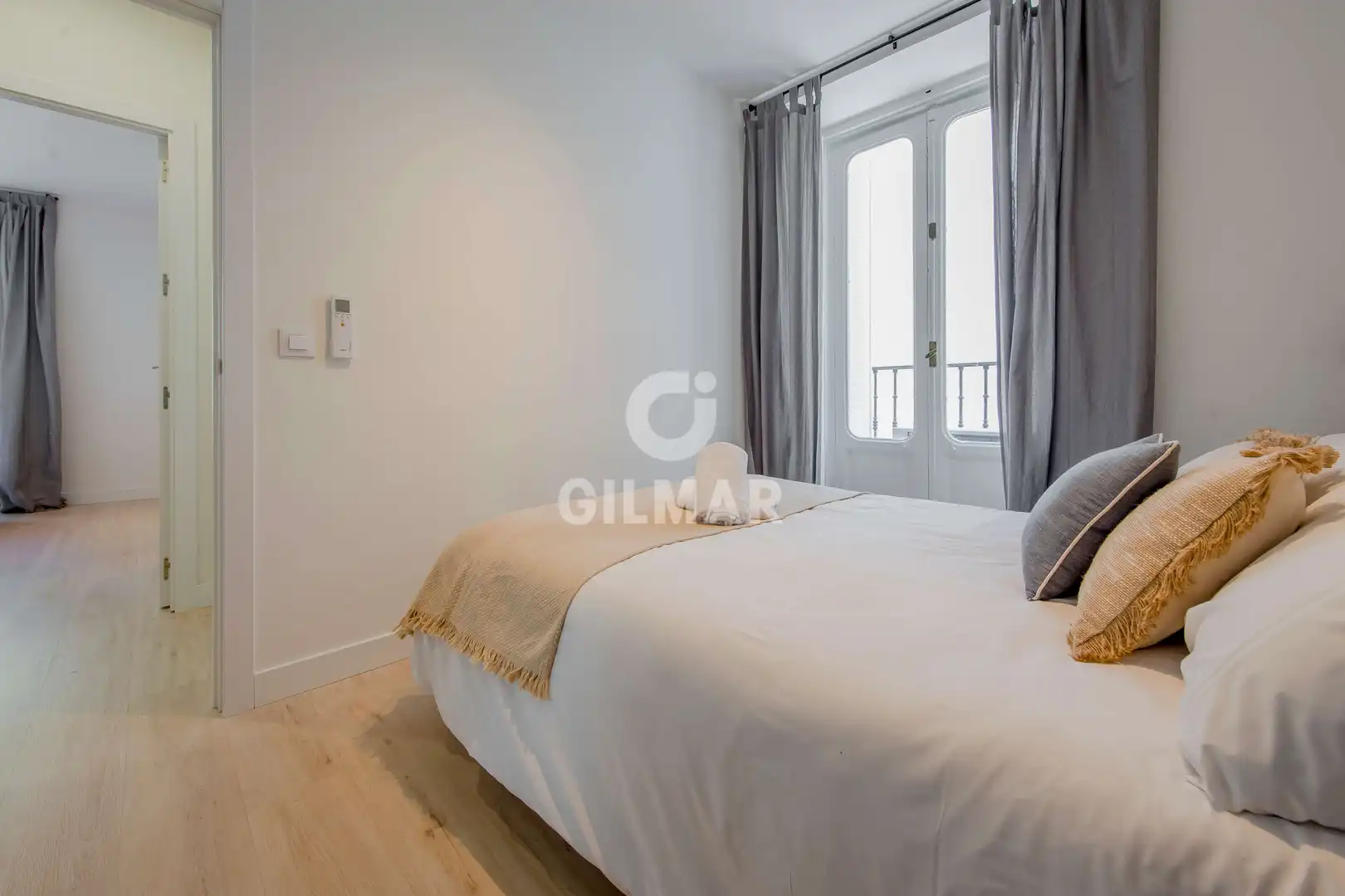 Habitación de Piso en venta en Madrid con Calefacción