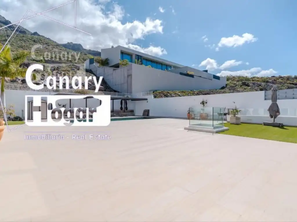 Terrace of Houses for sale in Adeje  with Air Conditioner and Swimming Pool