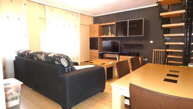 Dúplex en Venta en Monzalbarba