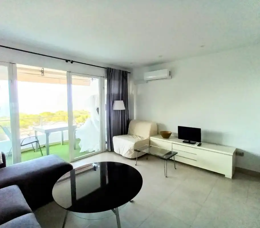Sala d'estar de Pis en venda en Marbella amb Terrassa, Moblat i Forn