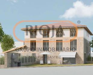 Exterior view of Single-family semi-detached for sale in Vitoria - Gasteiz