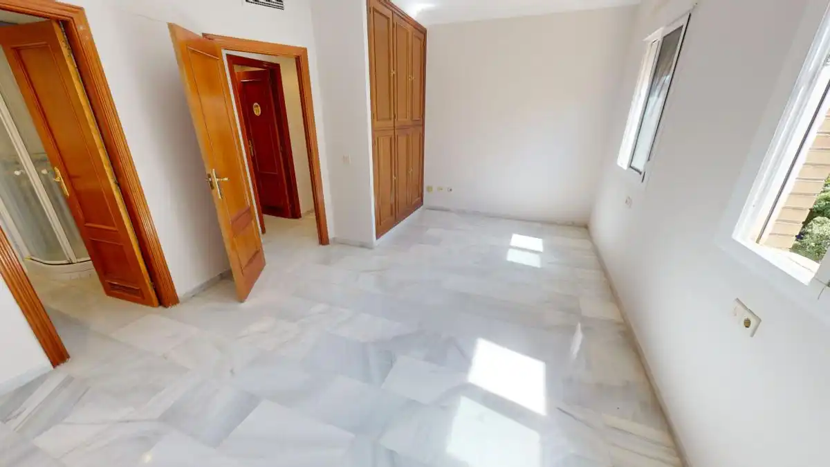 Bedroom of Flat for rent in Sevilla  with Air Conditioner, Heating and Terrace