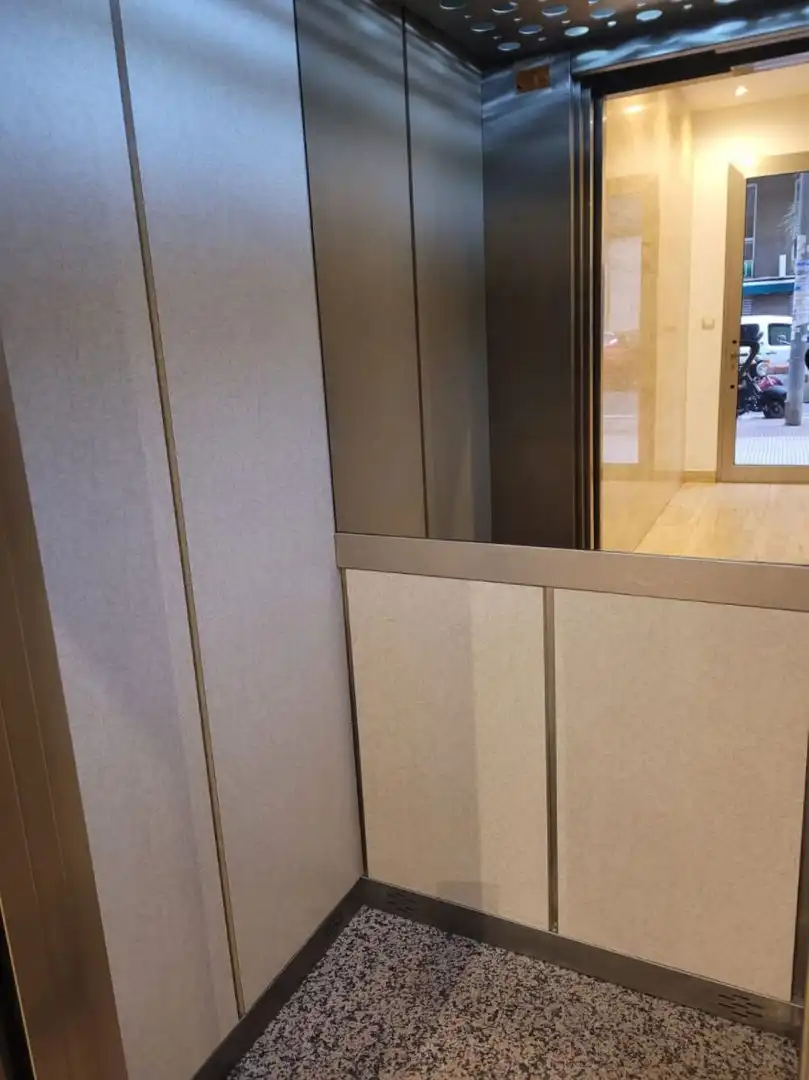 Office space with lift for sale in Avenida Avenida Salamanca, imagen 24