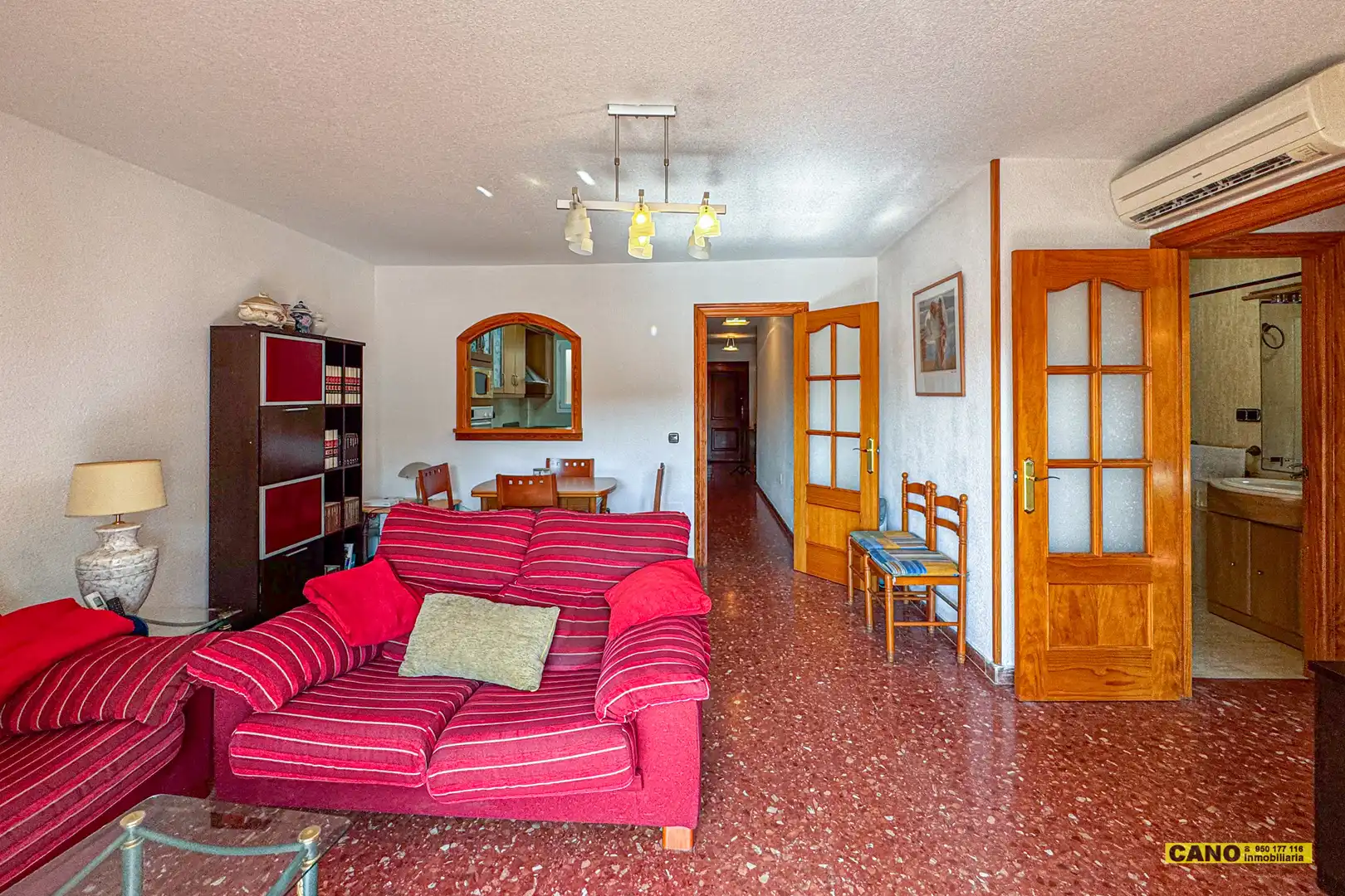 Sala d'estar de Pis en venda en Almería amb Terrassa