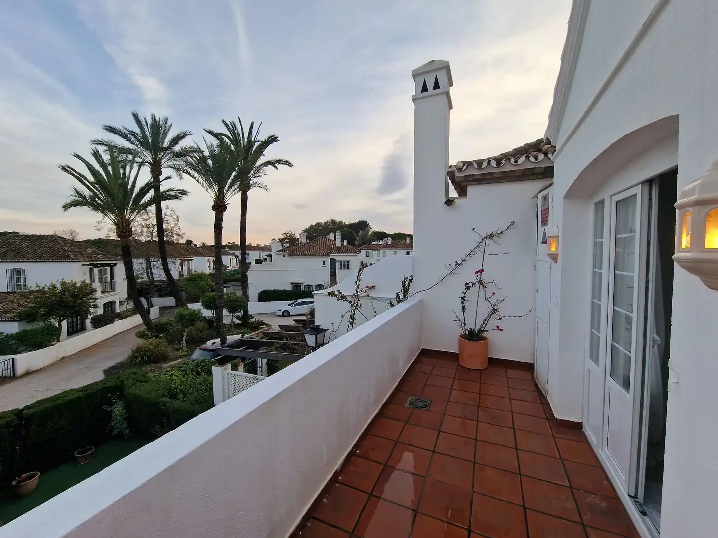Vista exterior de Apartament en venda en Estepona amb Aire condicionat, Calefacció i Terrassa