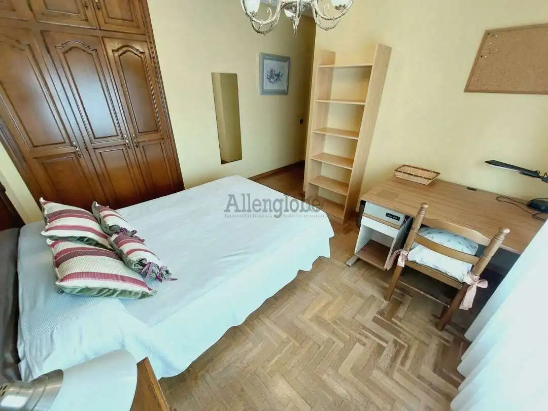Bedroom of Flat for rent in Oviedo   with Heating