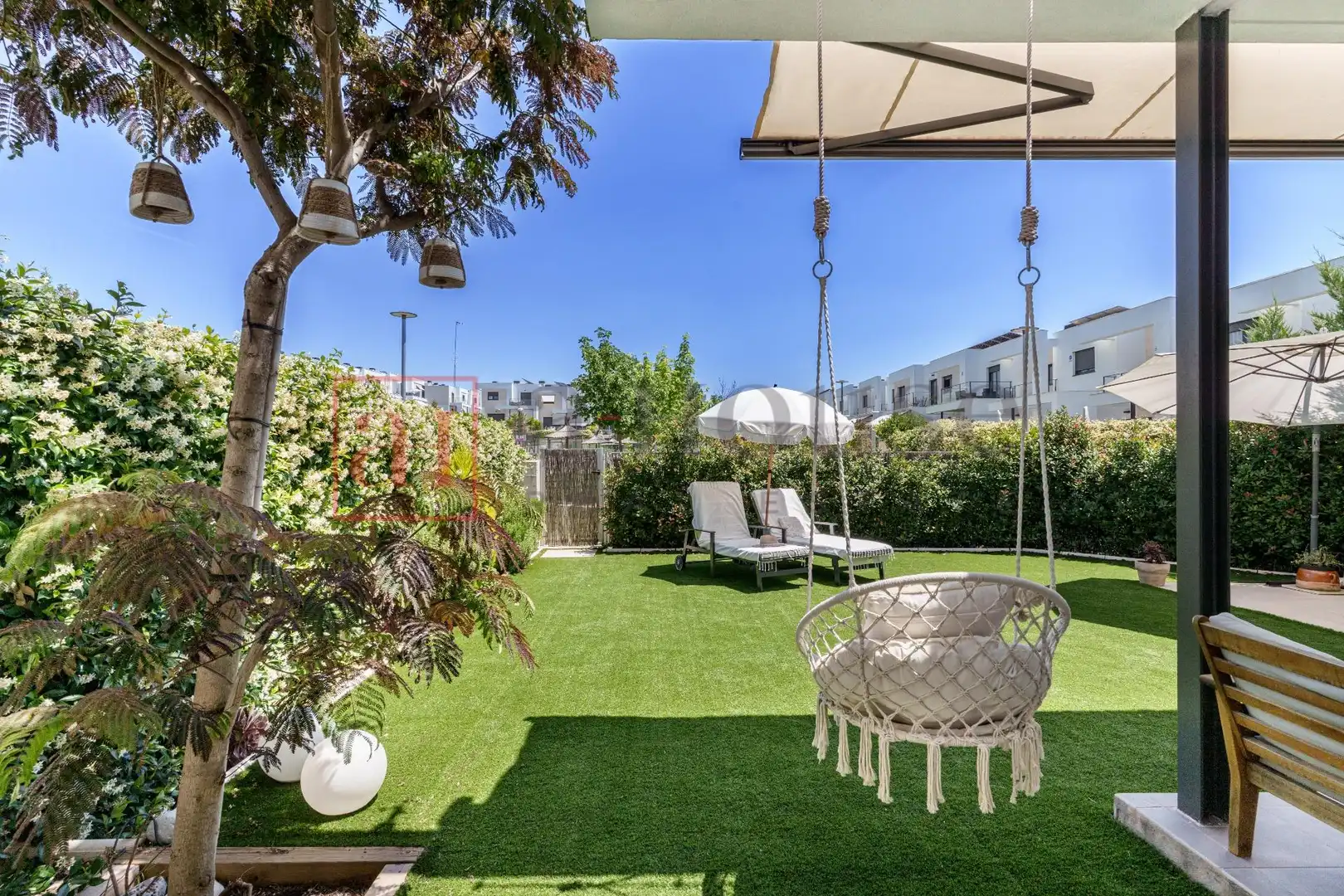 Terraza de Casa adosada en venta en Boadilla del Monte con Aire acondicionado, Calefacción y Jardín privado