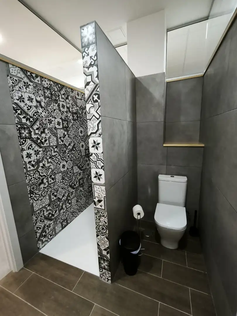 Bathroom of Ground floor for rent in Santa Cruz de Tenerife  with Furnished and Microwave