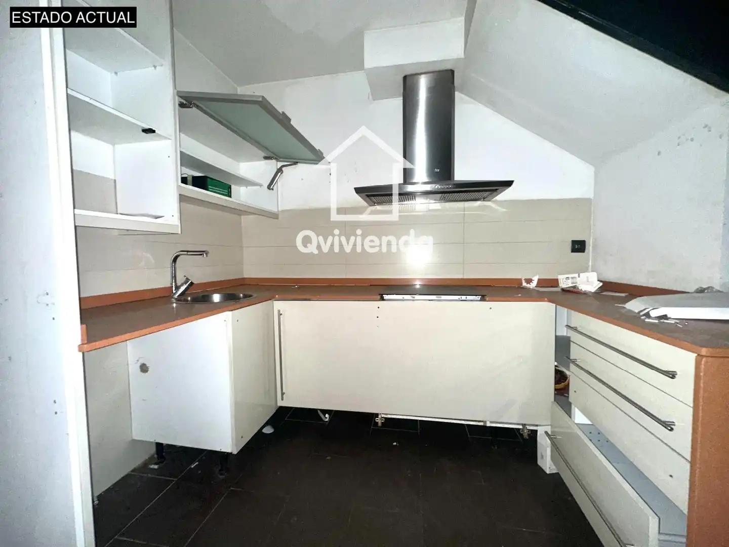 Cuina de Dúplex en venda en Sant Quirze del Vallès