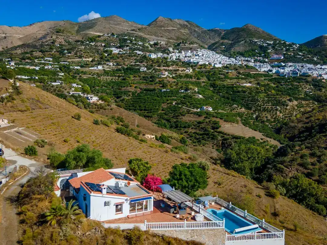 Vista exterior de Casa o chalet en venta en Cómpeta con Aire acondicionado, Jardín privado y Trastero