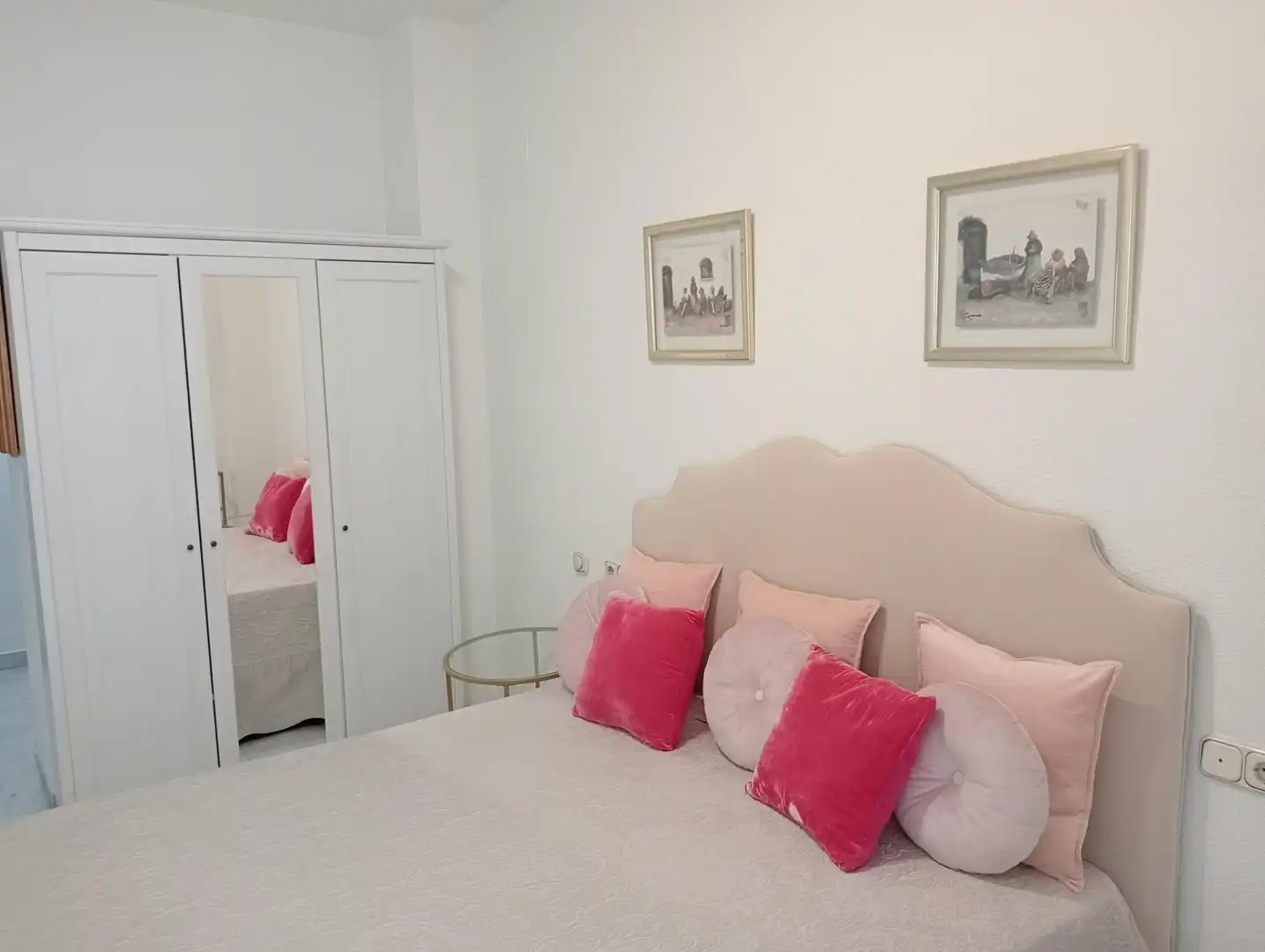 Habitación de Piso de alquiler en Sevilla con Aire acondicionado, Amueblado y Piscina comunitaria