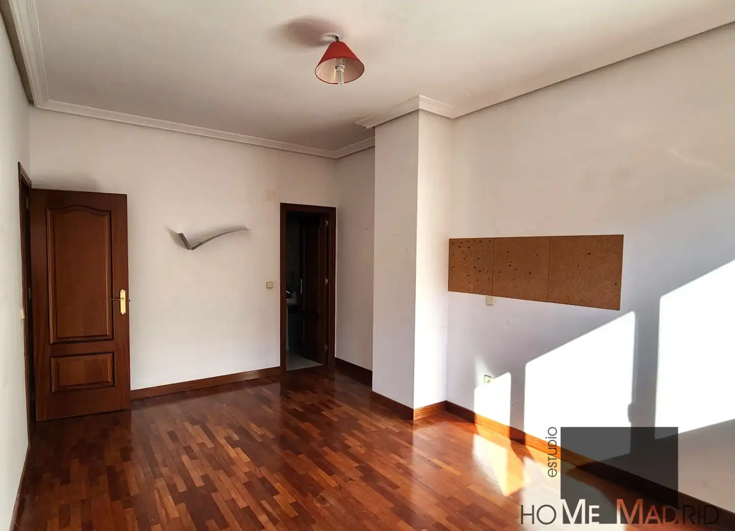Sala d'estar de Dúplex de lloguer en Madrid amb Aire condicionat i Calefacció