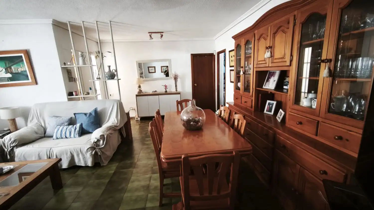 Menjador de Casa adosada en venda en Benicasim / Benicàssim amb Calefacció, Terrassa i Traster