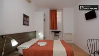 Bedroom of Flat to rent in  Madrid Capital  with Air Conditioner and Balcony