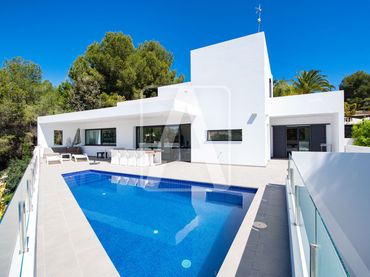 Villa con piscina in vendita a Cala Advocat - Baladrar