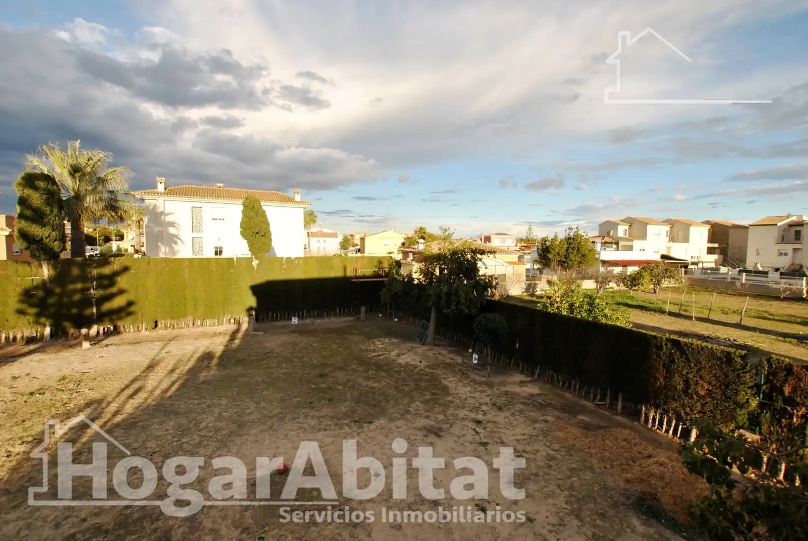 Casa o xalet en venda en Oliva amb Aire condicionat, Jardí privat i Terrassa