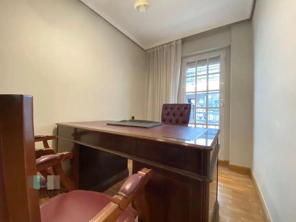 Duplexes for sale in Calle Poeta Verdaguer, Hospital - Plaza del Real