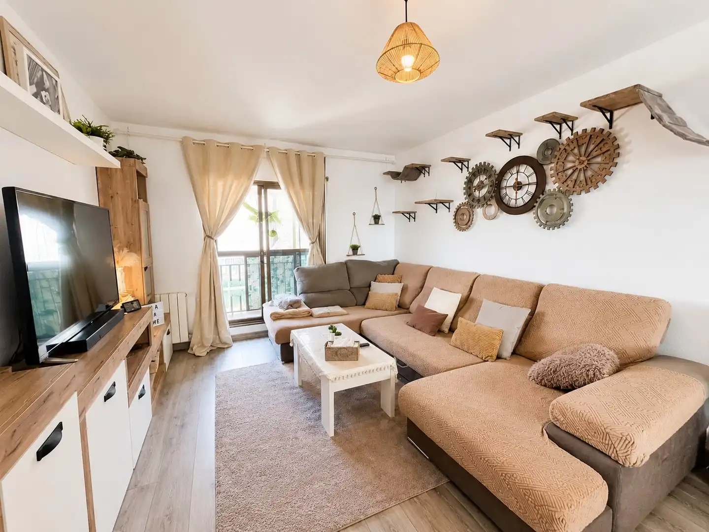 Living room of Flat for sale in Cornellà de Llobregat  with Balcony