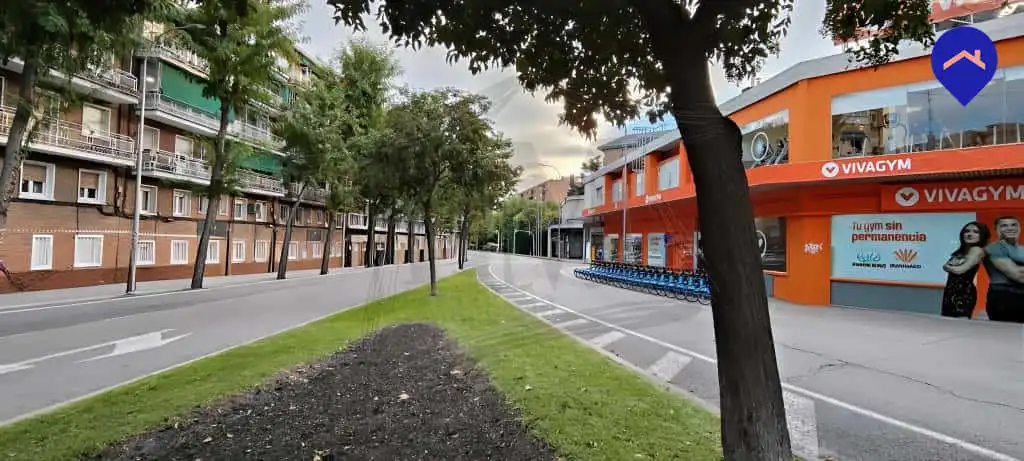 Vista exterior de Pis en venda en Madrid amb Aire condicionat, Calefacció i Terrassa