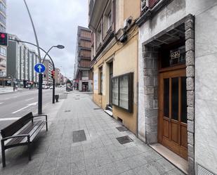 Vista exterior de Local en venda en Gijón  amb Terrassa